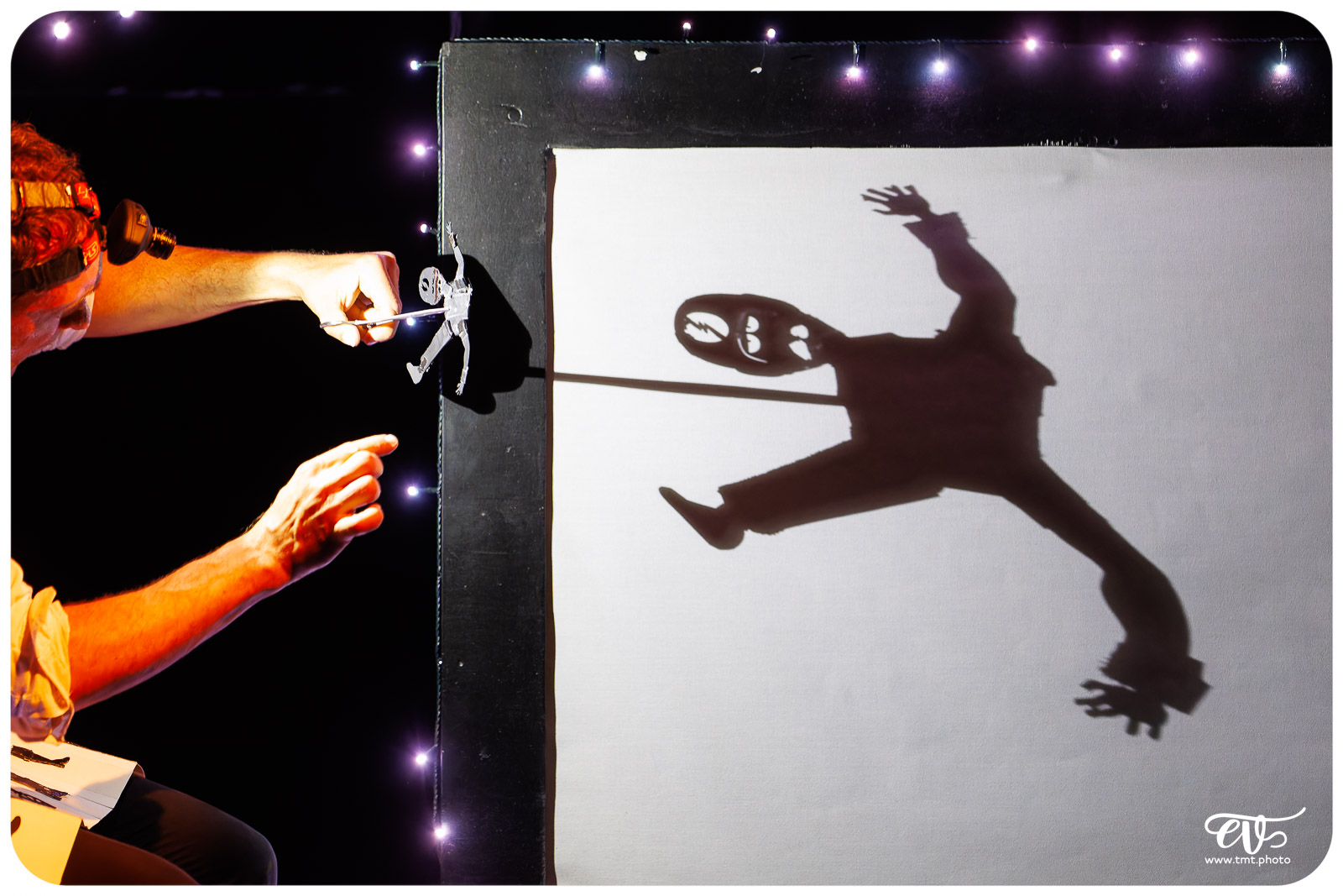 LE CIRQUE DES ÉTOILES (COMME UNE ÉTINCELLE)